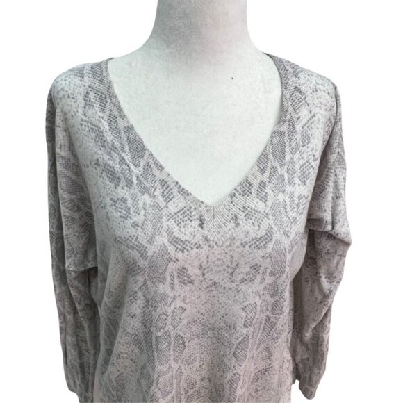 joie Animal Print Long Sleeve Sweater Lightweight Size S - Picture 4 of 10